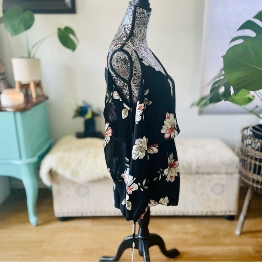 Floral Romper with Open Long Cutout Sleeves - Picture 4 of 7
